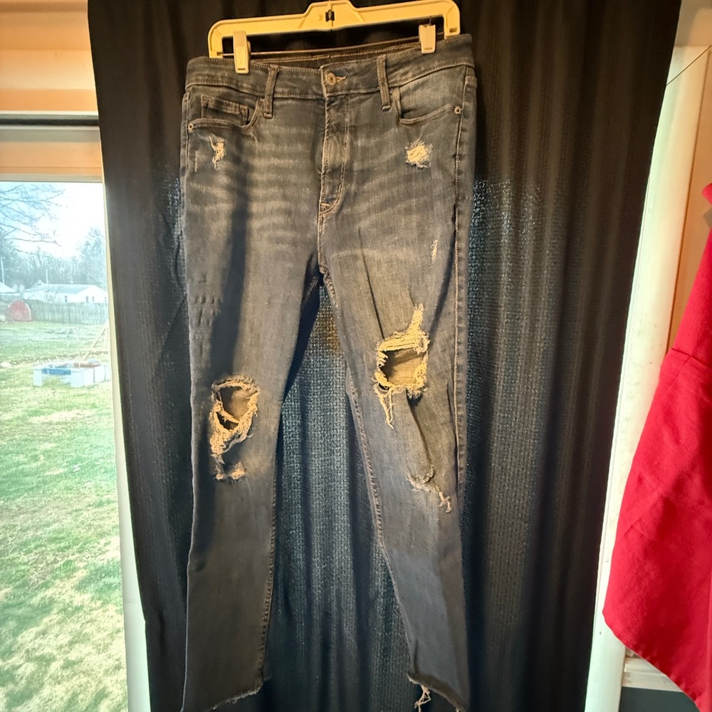Distressed Jeans